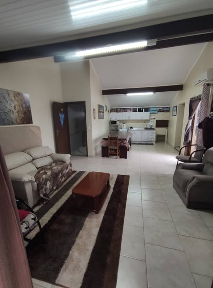 Casa de Alvenaria,  2 Dormitórios,  160m²  
